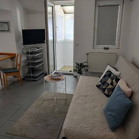 Twowheels Apartment - Apartment With Bicycles Novi Sad Exterior photo
